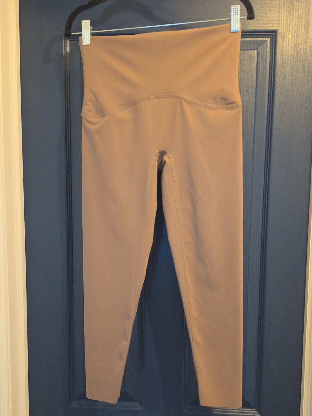 SPANX Medium Booty Boost High-Waist Leggings in Smoke